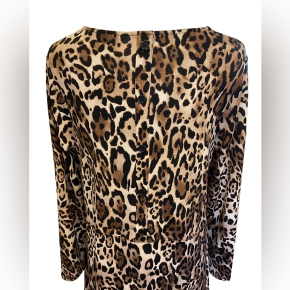 Chico’s Animal print tunic size 1 - Picture 9 of 9